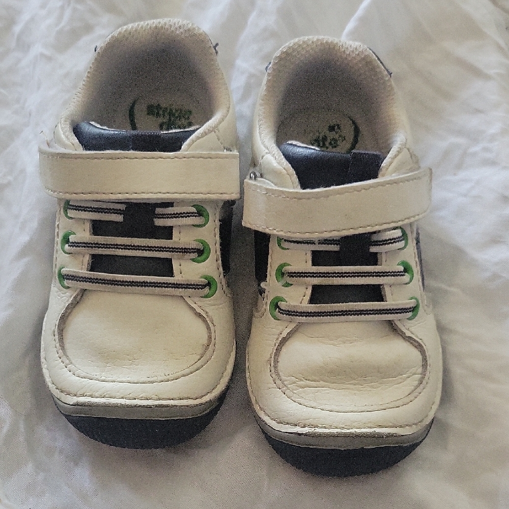 Stride Rite Toddler Boys Size 7M Low-Top Sneakers with Velcro Straps